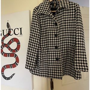 Woman’s coat size medium